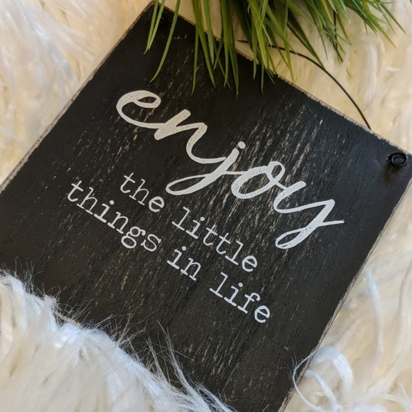 **Life Decor** - Picture 4 of 8